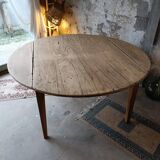 Round farmhouse table