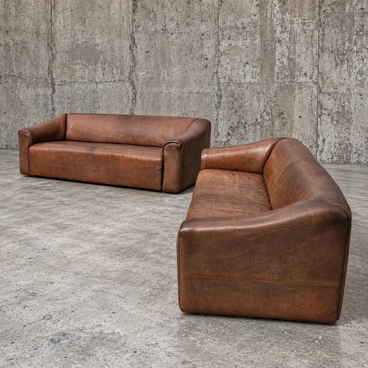 2 x Desede sofa / De Sede / Brown leather / DS-47 / matching patina of age /
