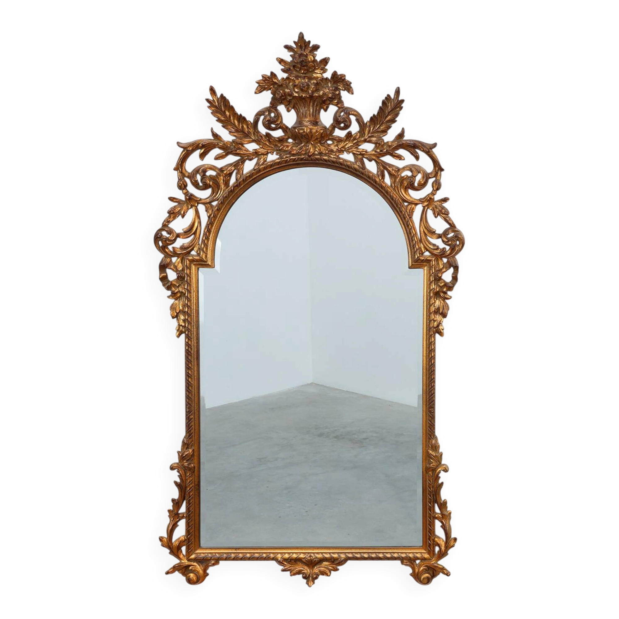 Miroir baroque doré de grande taille du 20e siècle par Deknudt Belgique