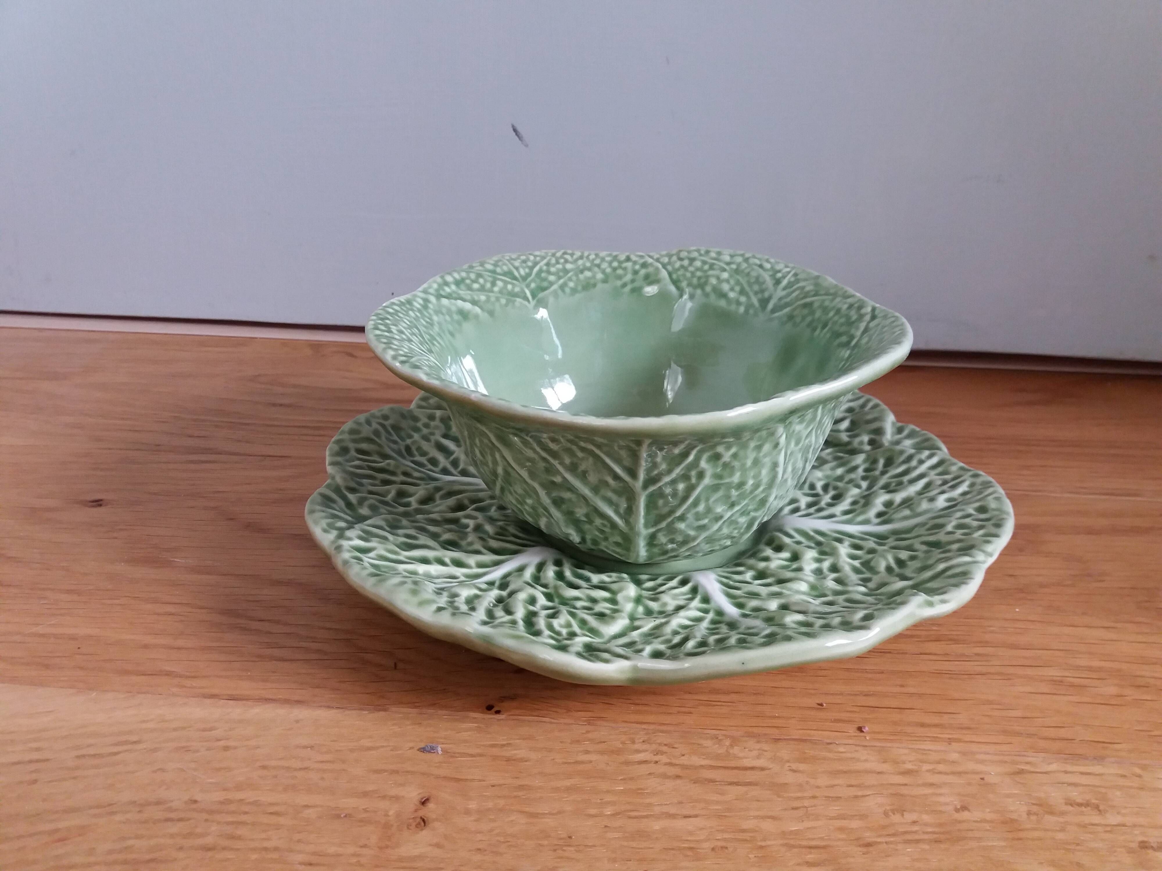 Bowl, dish, cabbage in earthenware, Portugal.