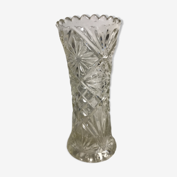Ancien vase en verre moulé