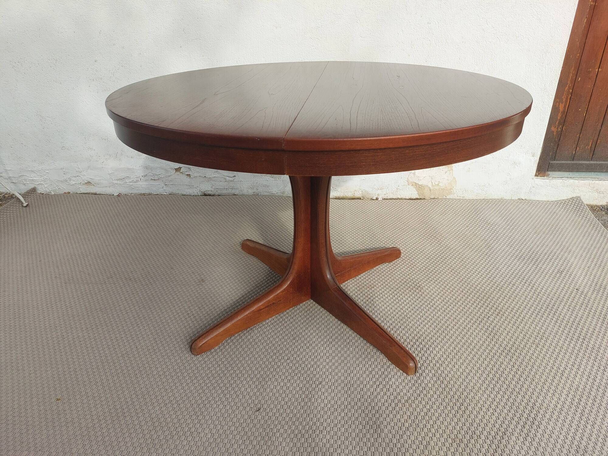 round/oval table with extension, central leg, dark shade, Baumann design