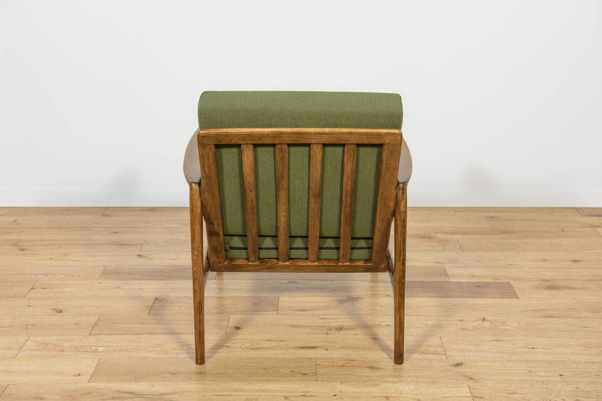 Model 300-139 lounge chairs from Swarzędz Factory, 1960s, set of 2
