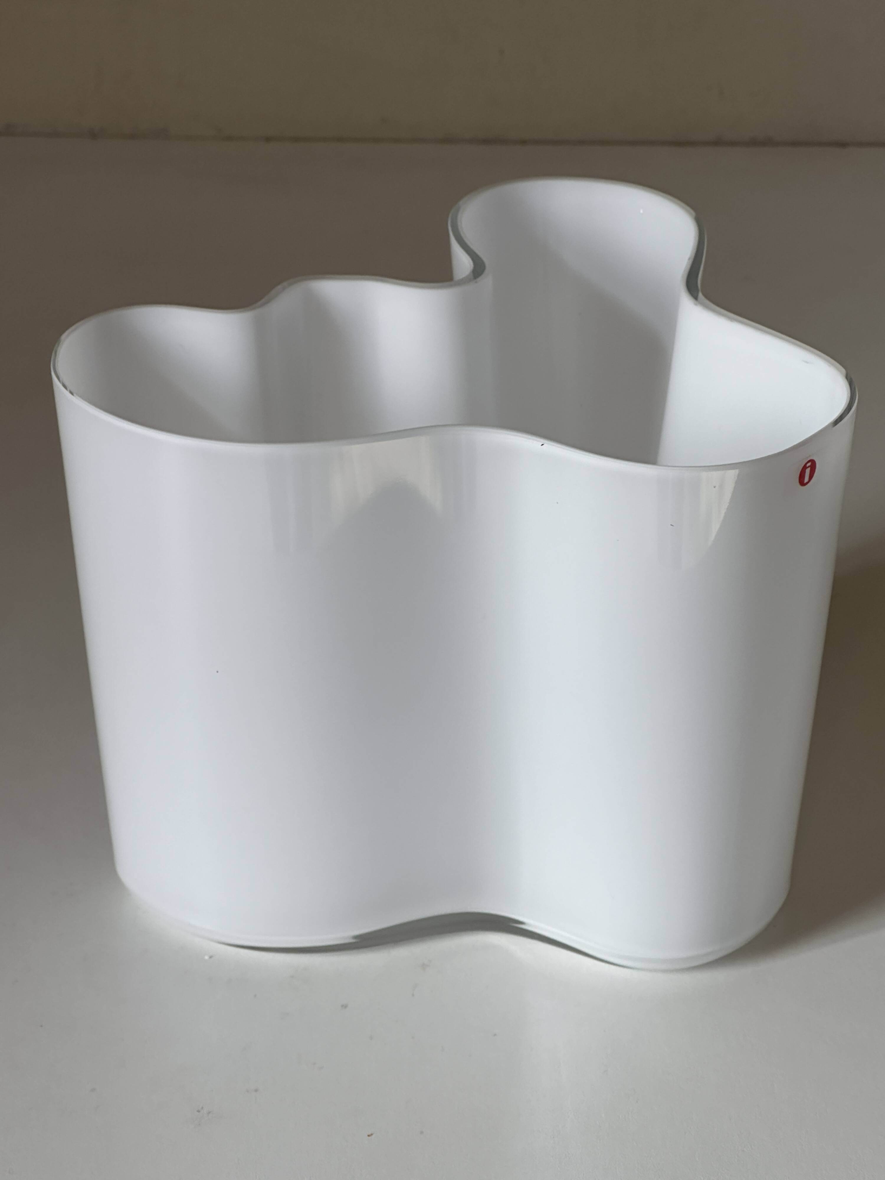 Vase savoy design alvar aalto pour iittalia design annees 70