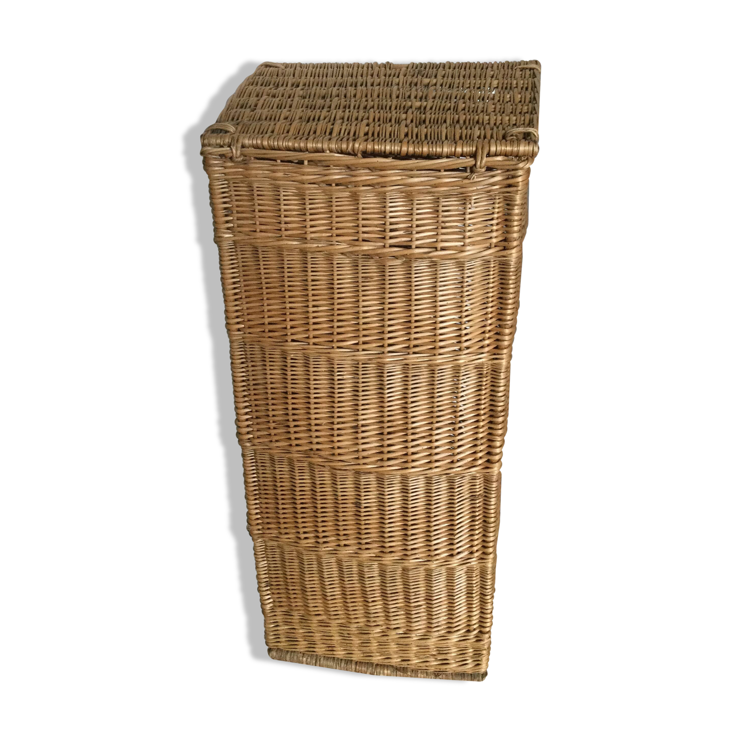 Large laundry basket