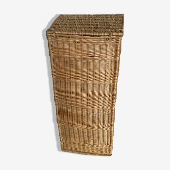 Large laundry basket