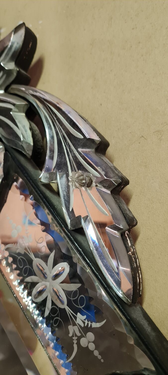 Bevelled Venetian mirror 54x97cm