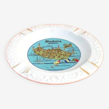 Cendrier   Porcelaine  Forme ronde  Diamètre : 135mm