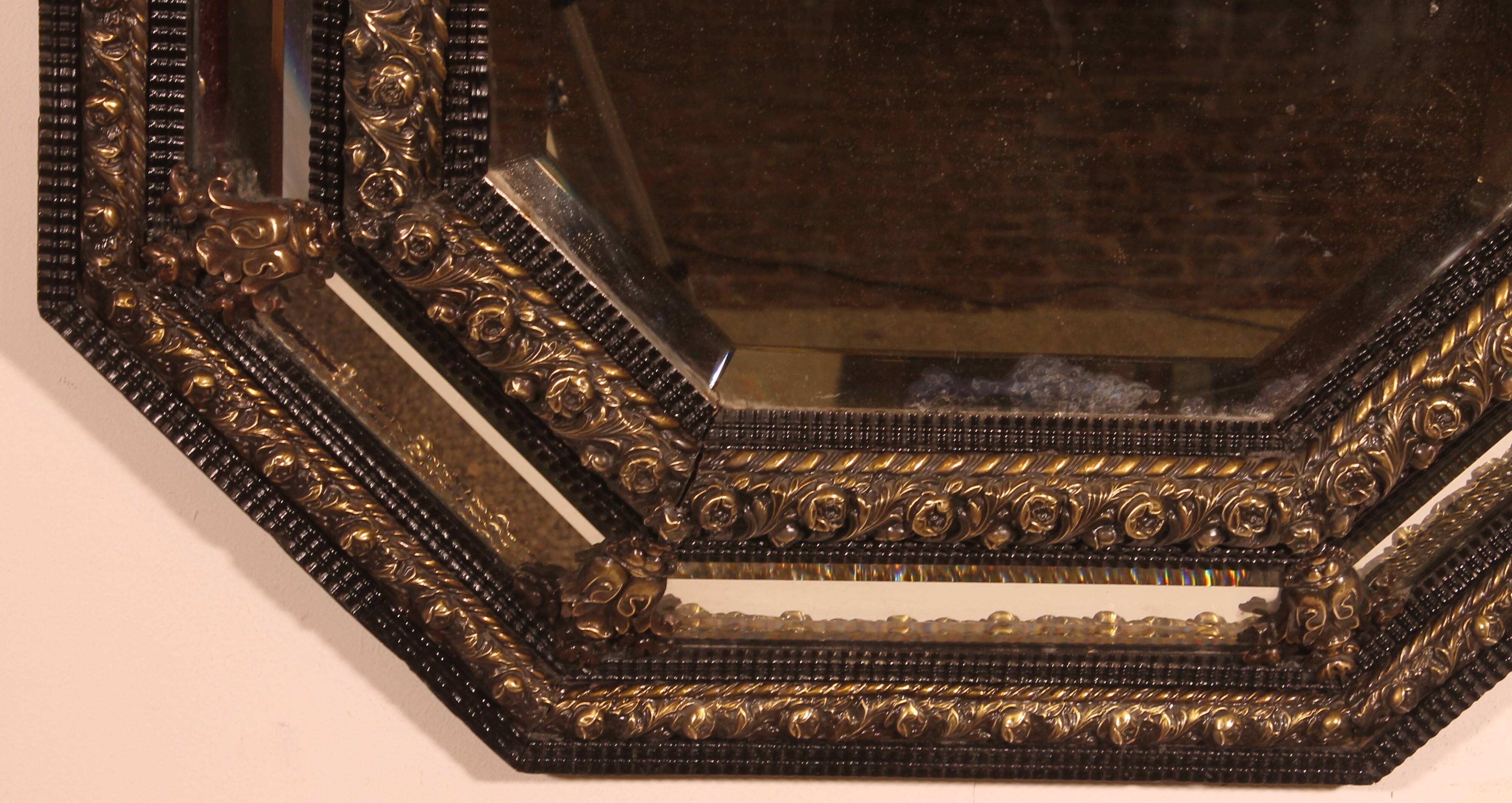 Grand Miroir à parcloses du 19° siècle -Pays Bas