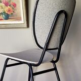 Chaise skaï moucheté et pieds tubes de métal noirs années 50