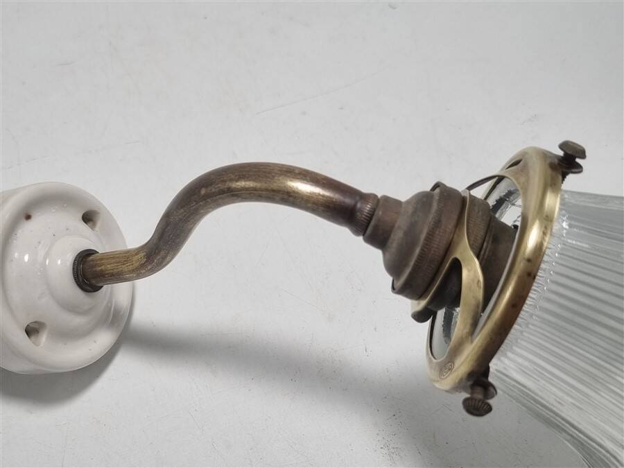 Holophane wall light