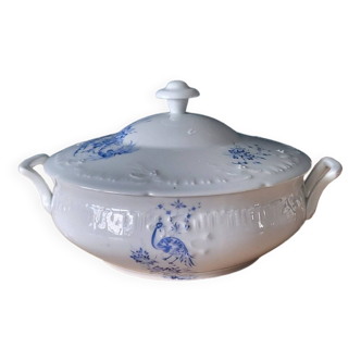 Limoges porcelain tureen or vegetable bowl