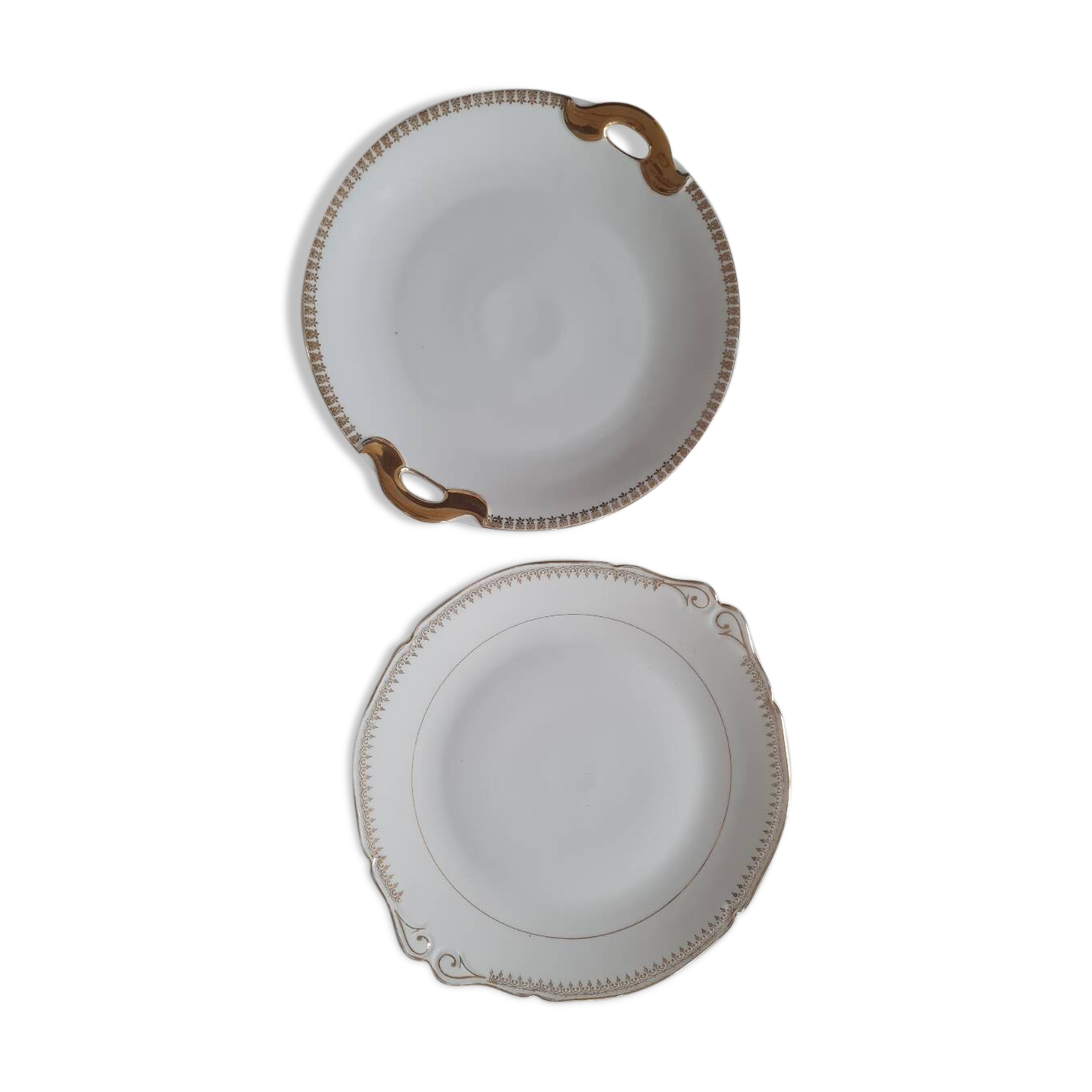 Pair of porcelain cake dishes