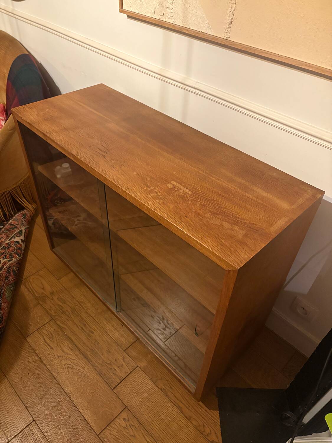 Wooden display cabinet with sliding doors