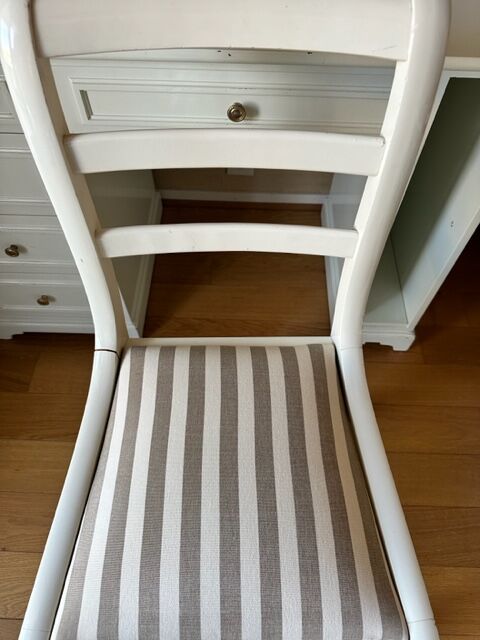 Children's desk with matching Bonnichon chair