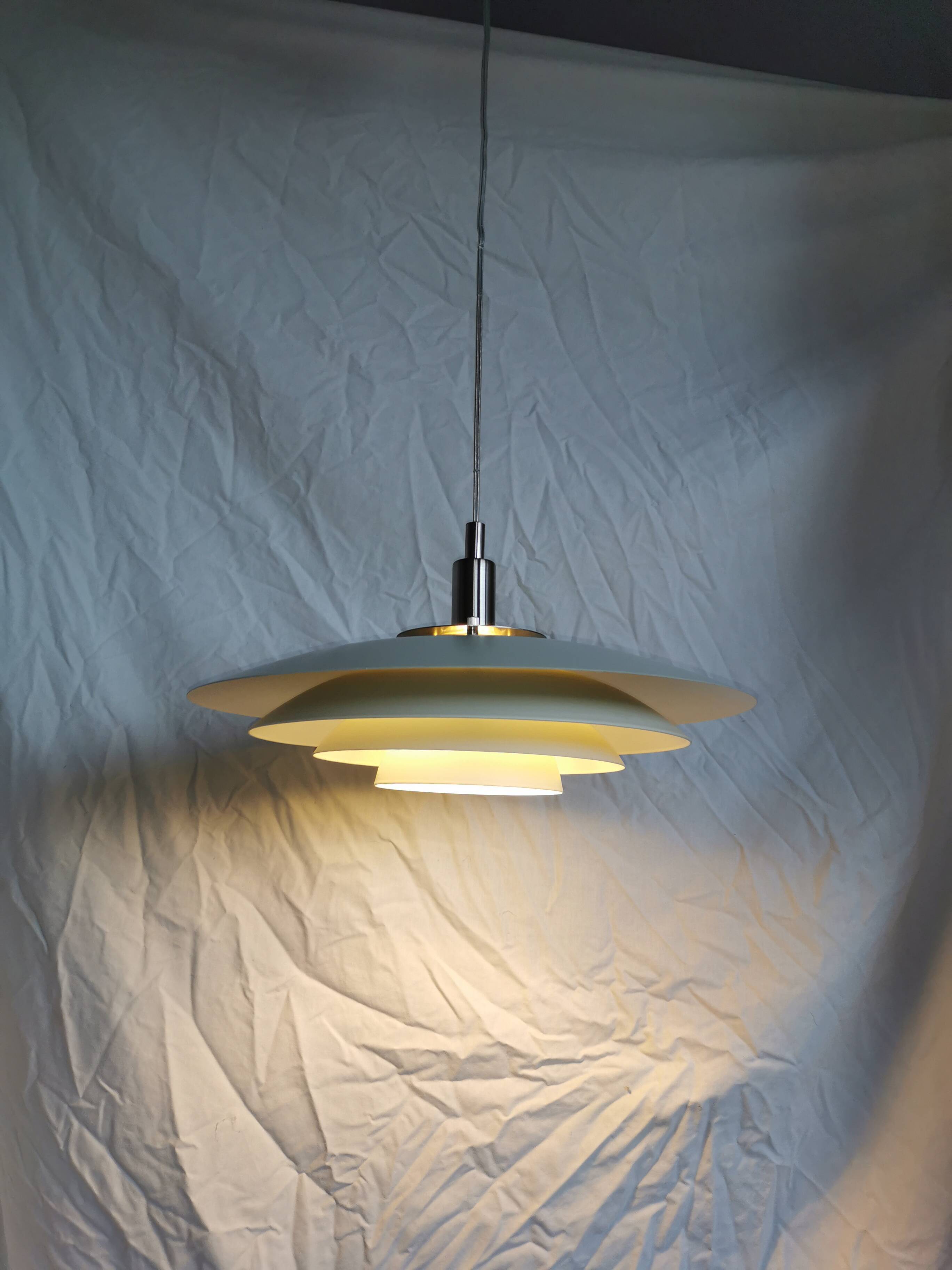 White pendant light, Scandinavian, space age, Poulsen style, 1990.