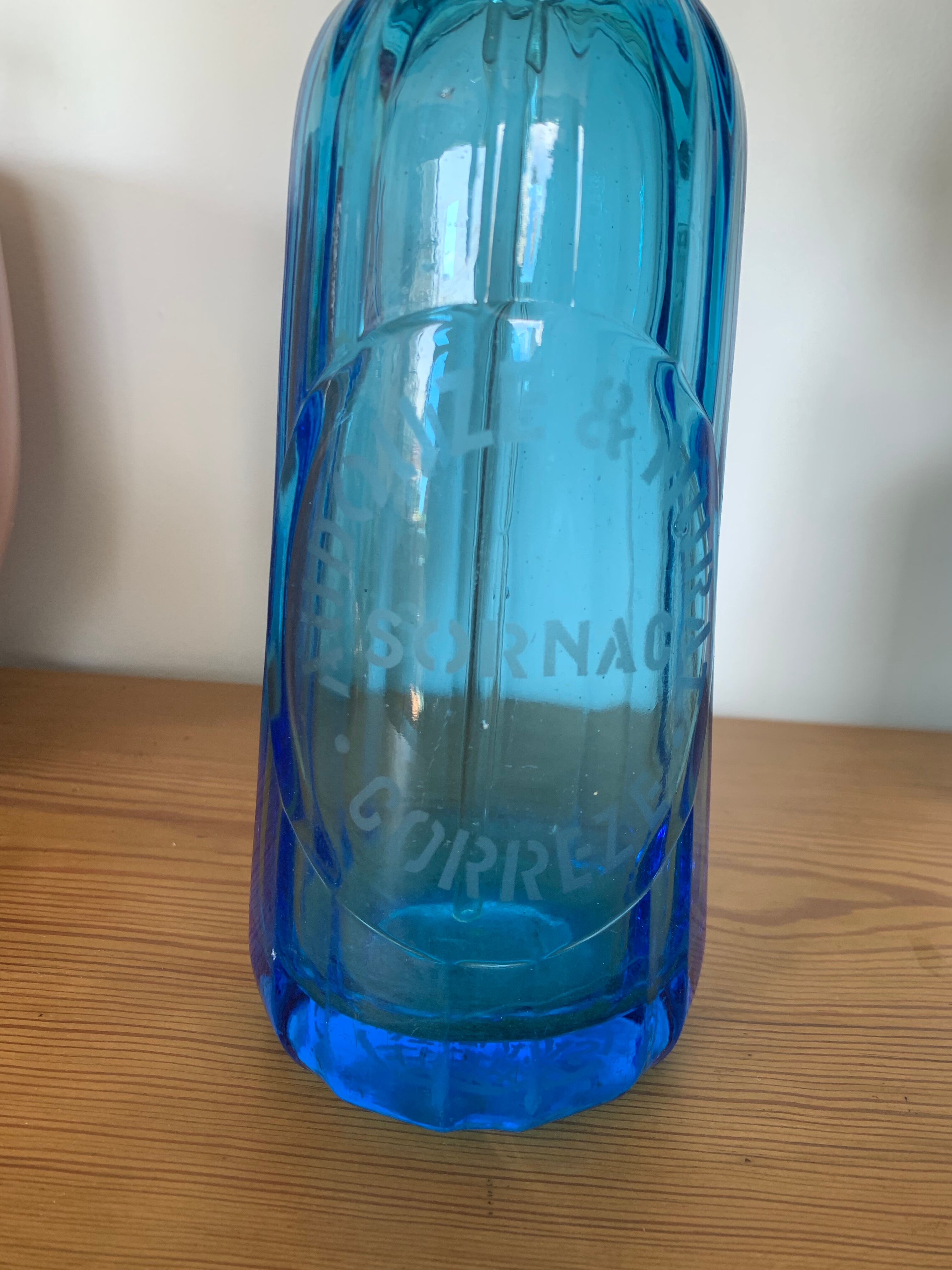 Vintage bistro siphon