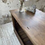 Central island trading counter in walnut