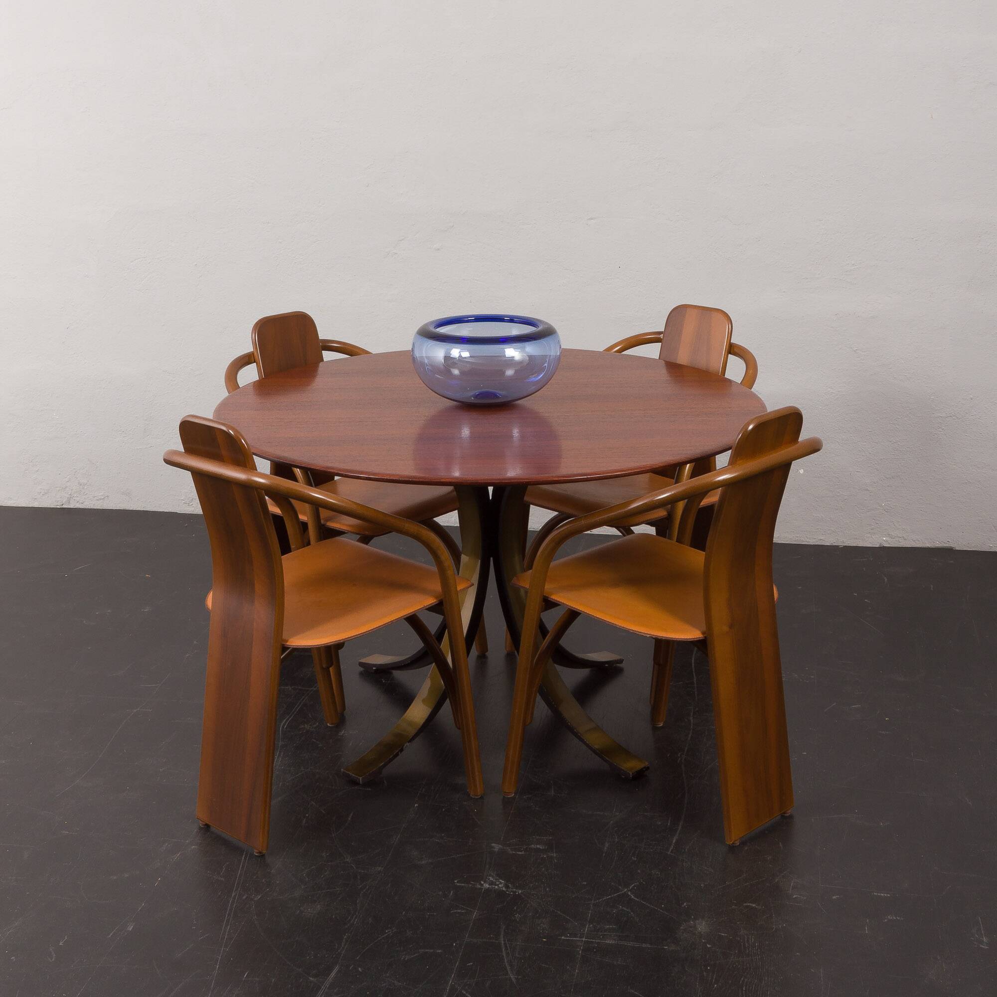 Vintage T69 dining table by Osvaldo Borsani for Tecno, Italy 1960