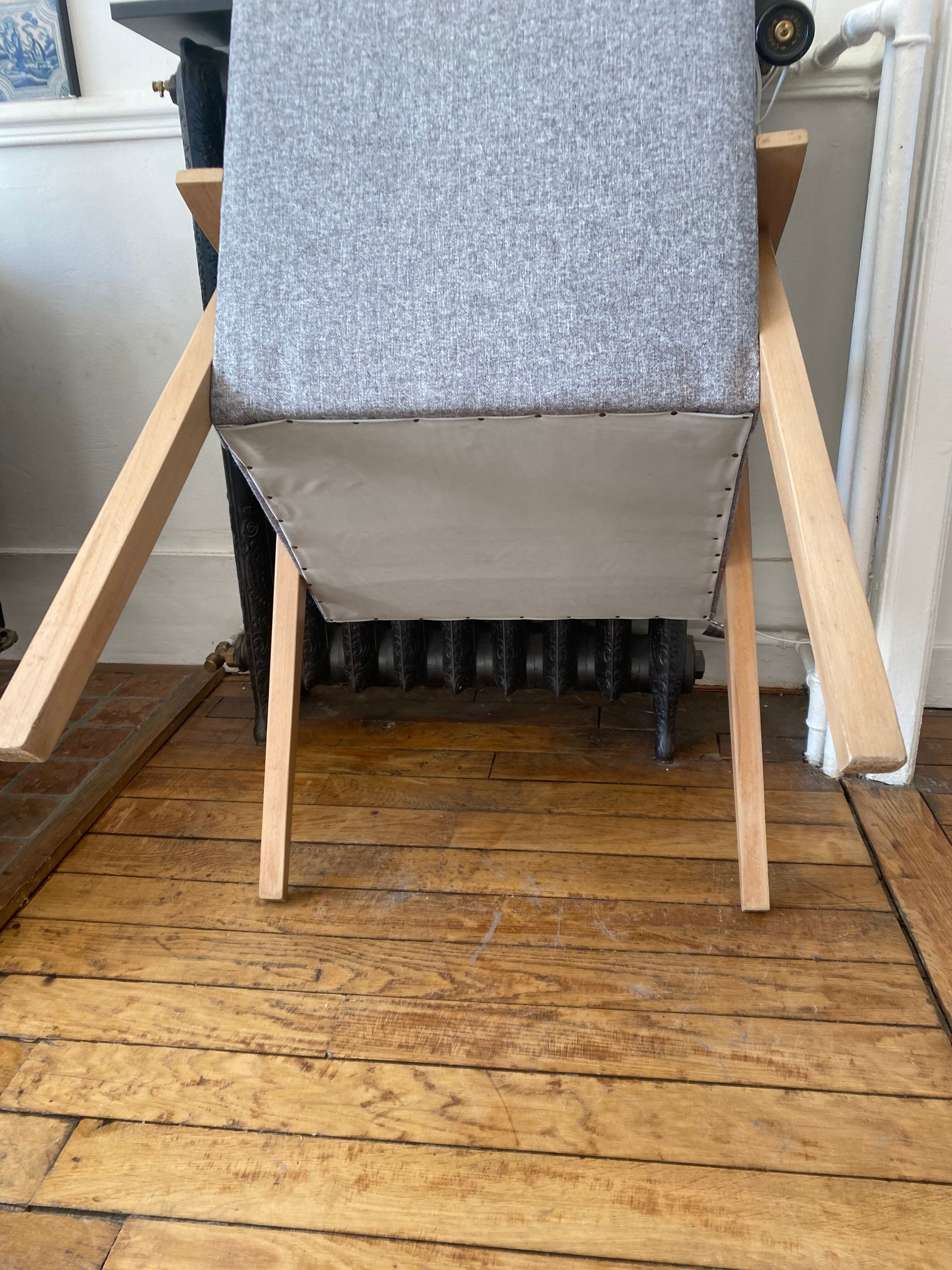 Scandinavian armchair compass feet 50