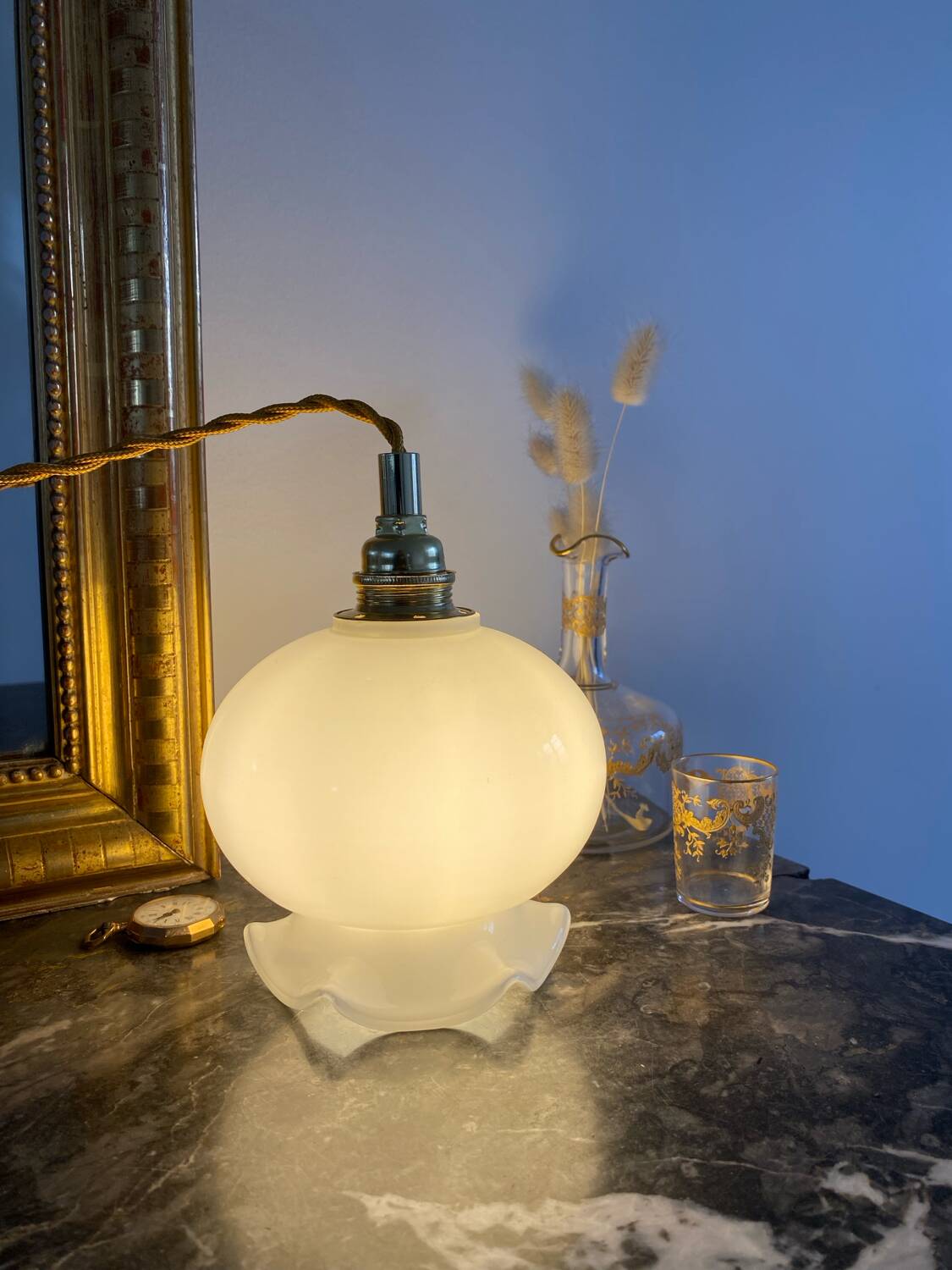 Walking lamp with vintage opaline globe
