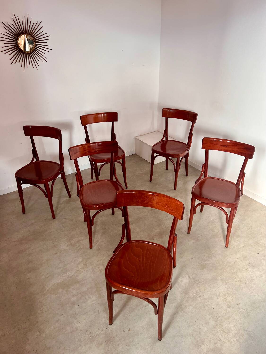 Set of 6 vintage 70s curved varnished wood bistro chairs