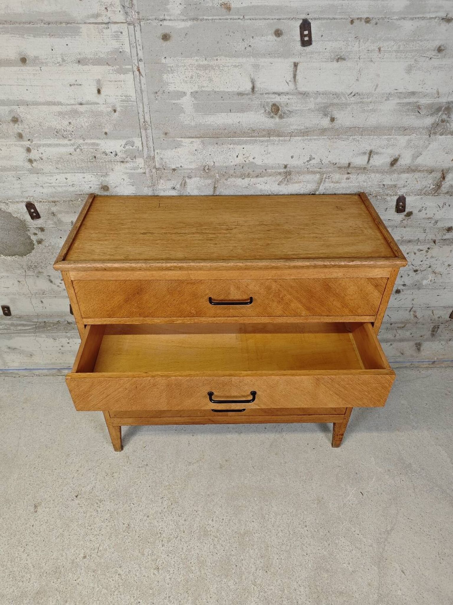 Vintage chest of drawers