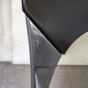 2 chaises empilablse Silla par Josep Llusca pour Driade Italia Année 1995
