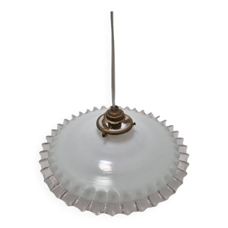 Opaline suspension