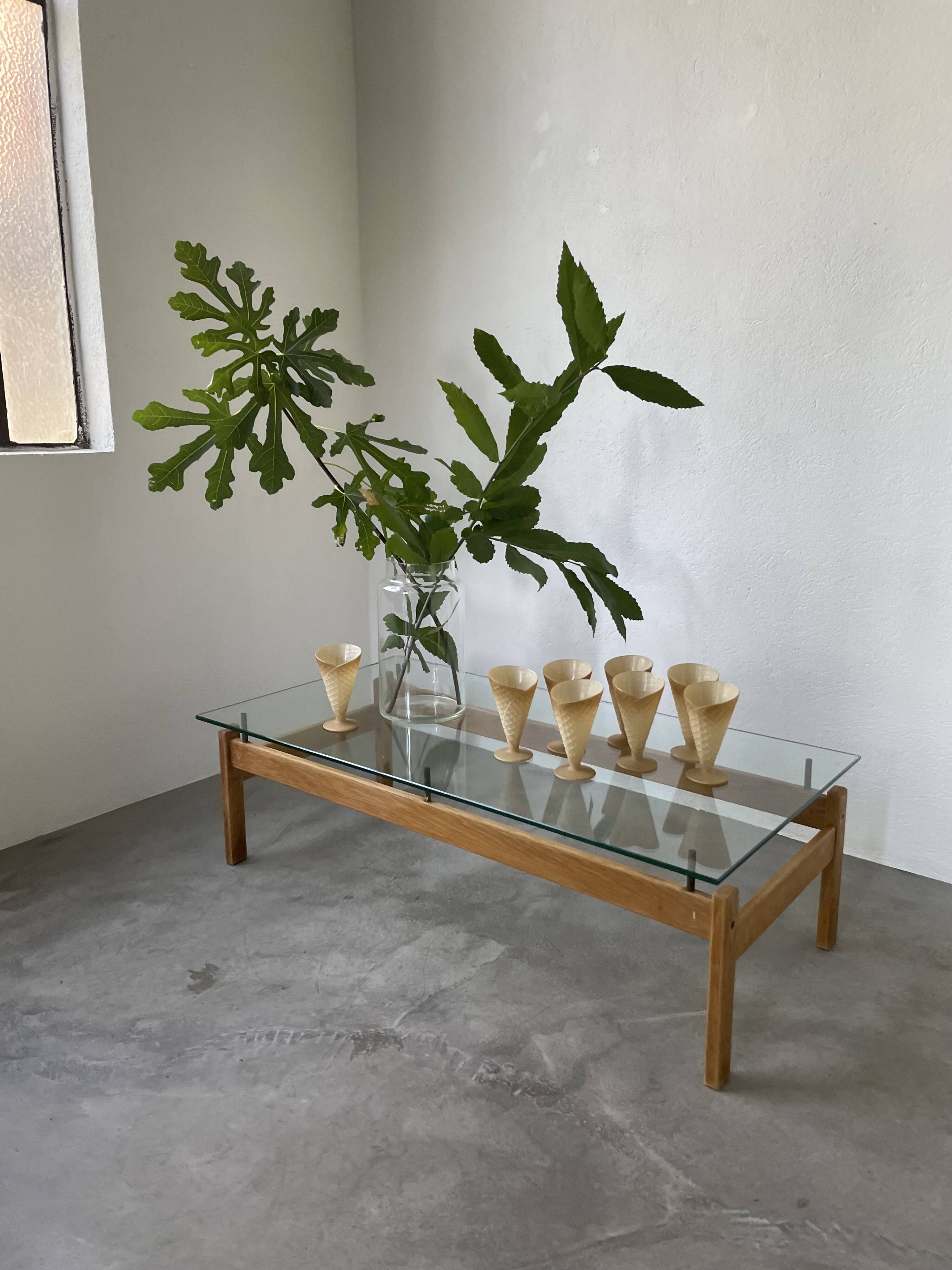 Table scandinave teck blond et verre 60