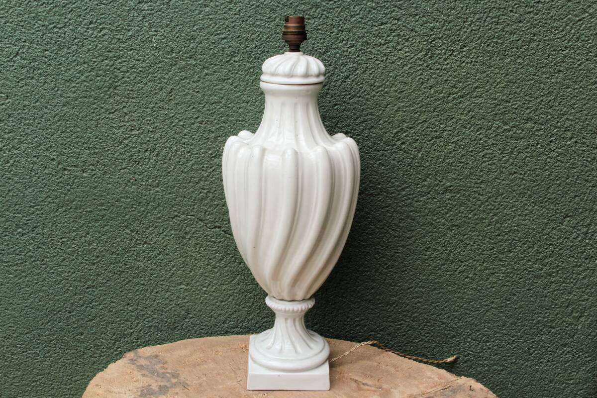 Baluster lamp base in Paris porcelain