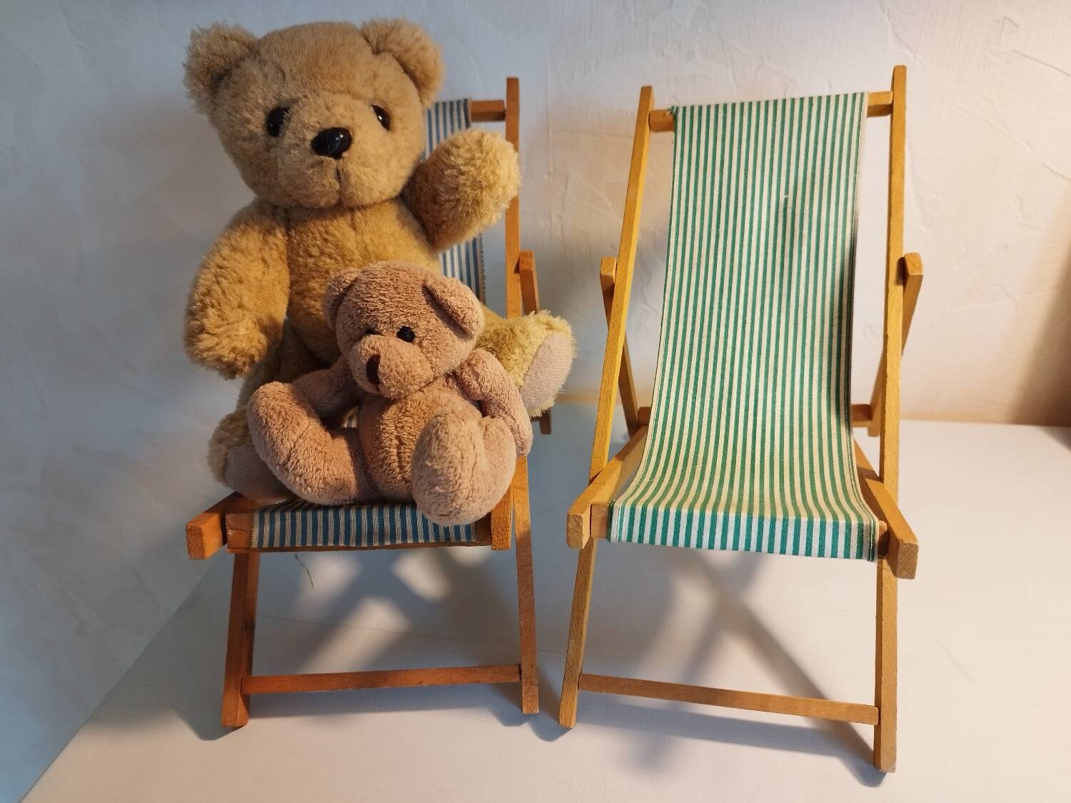 Doll's deckchair duo