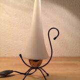 Lampe atypique laiton opaline années 50
