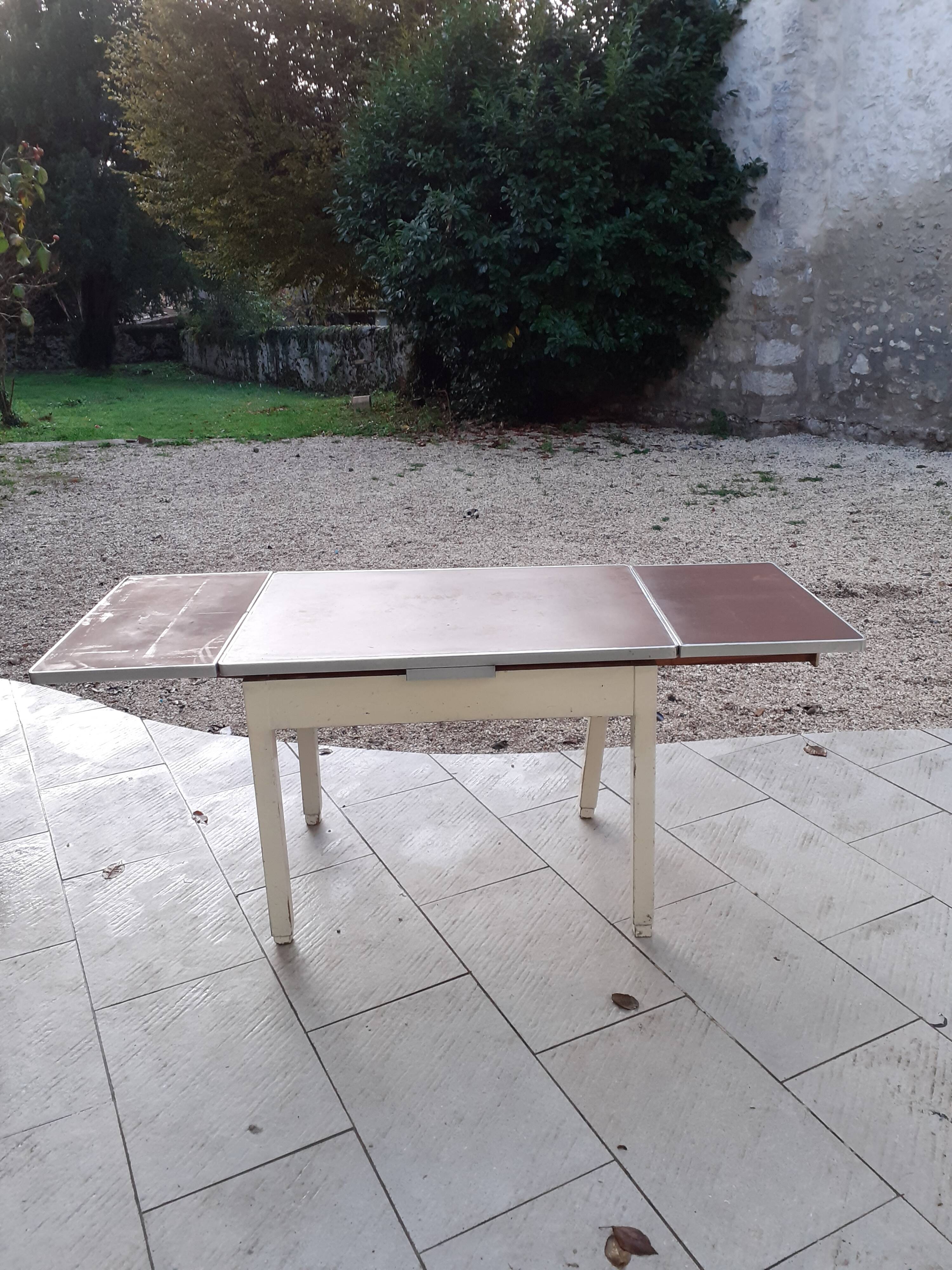 Kitchen table with vintage extensions