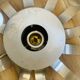Suspension vintage fleur en rubans d’inox – Space Age années 1970