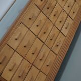 Meuble de mercerie ou comptoir de magasin ancien en érable et chêne britannique, années 1930