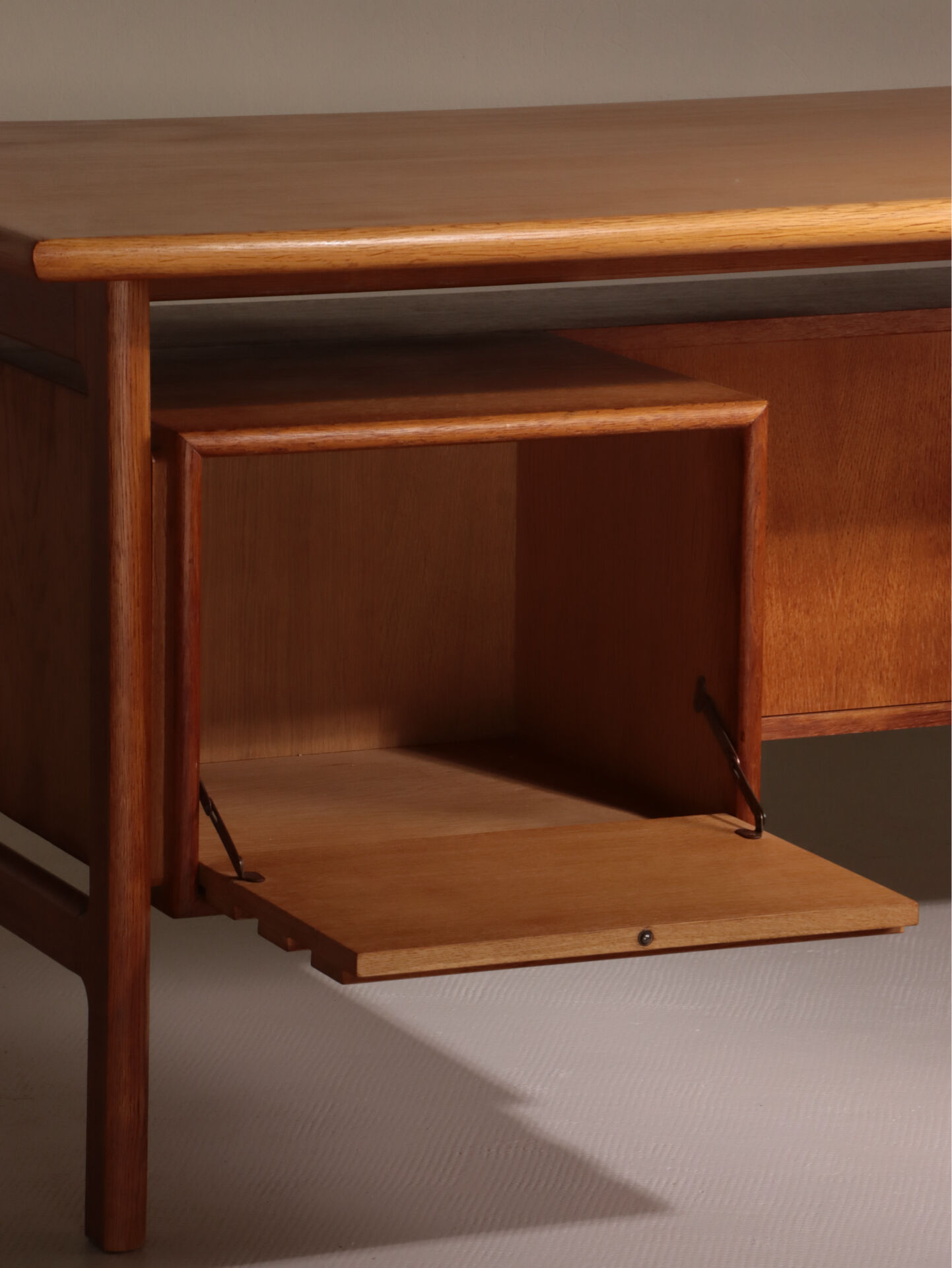Bureau scandinave vintage