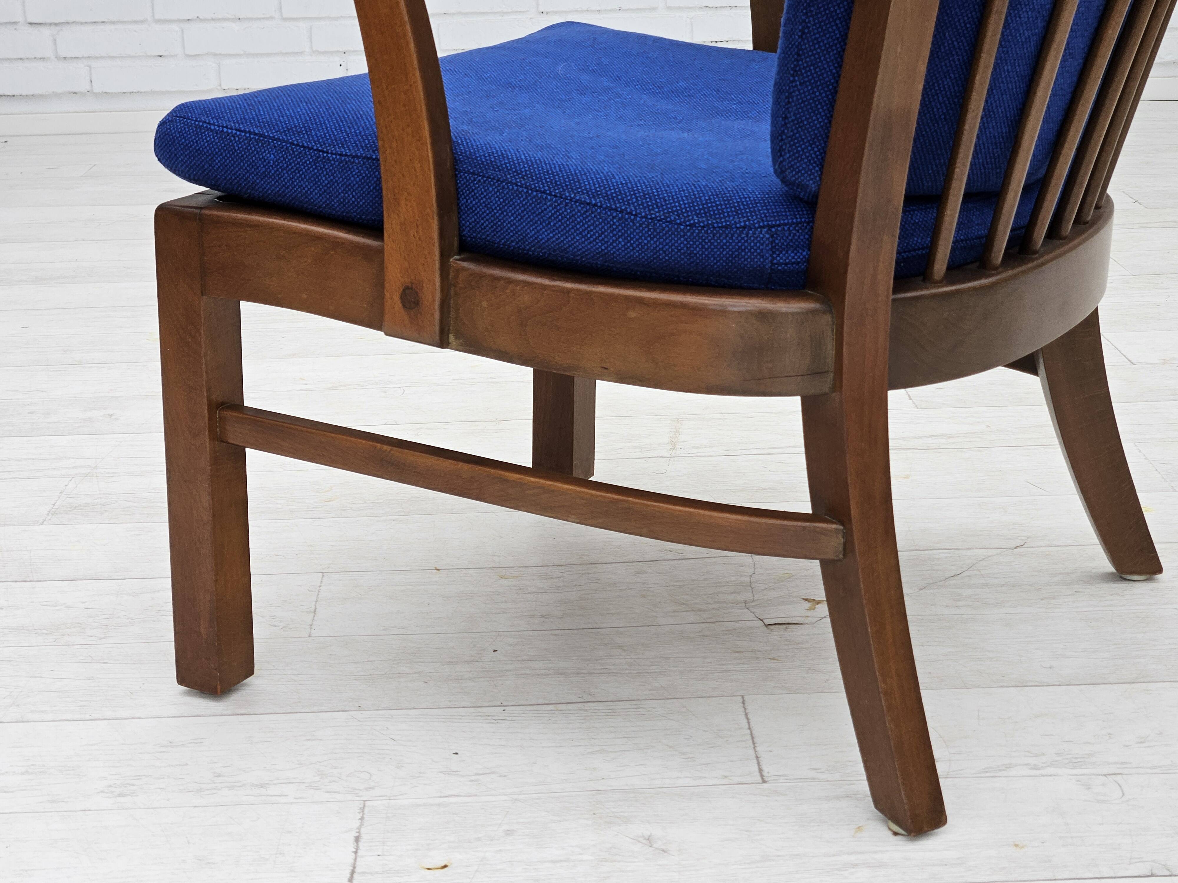 1960s, Danish easy armchair by Fritz Hansen, wool fabric, beech wood.