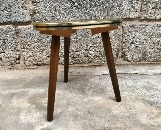 Small brown coffee table, vintage tripod door plant