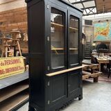 Early 20th century store showcase