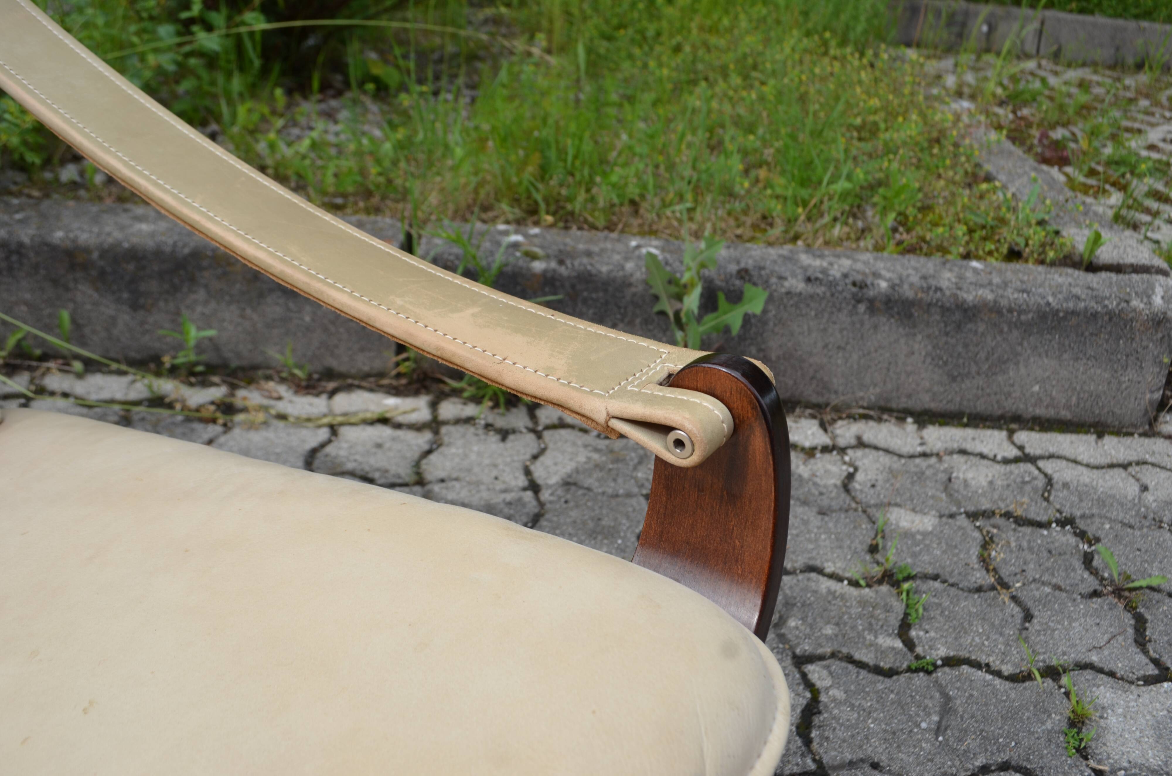 Ake fribytter for nelo sweden swivel leather lounge chair