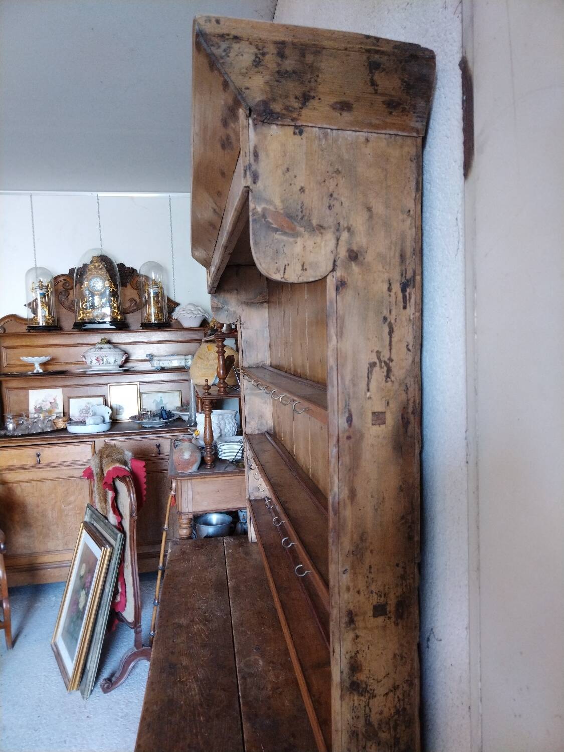 English country dresser