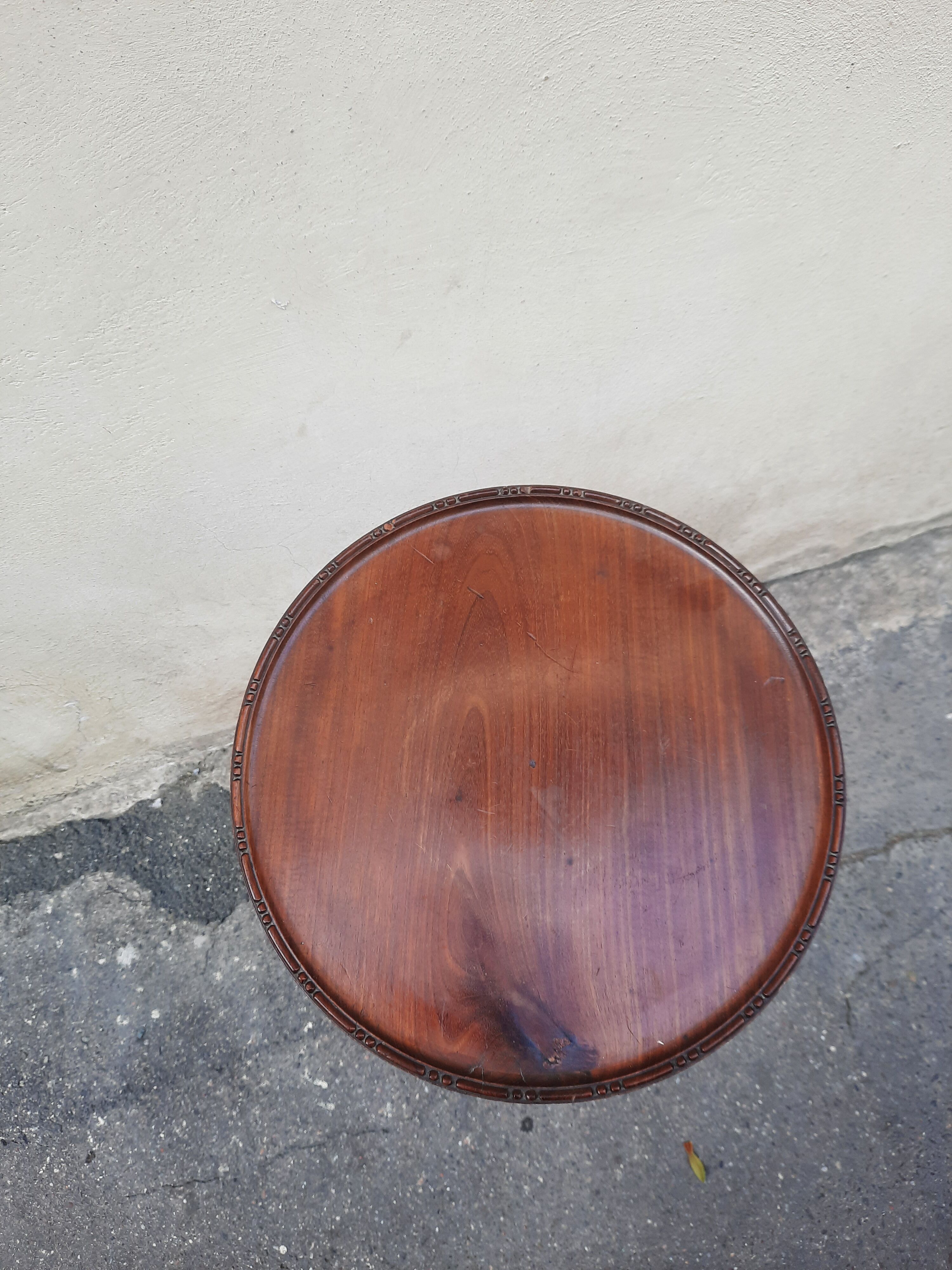 English gueridon table