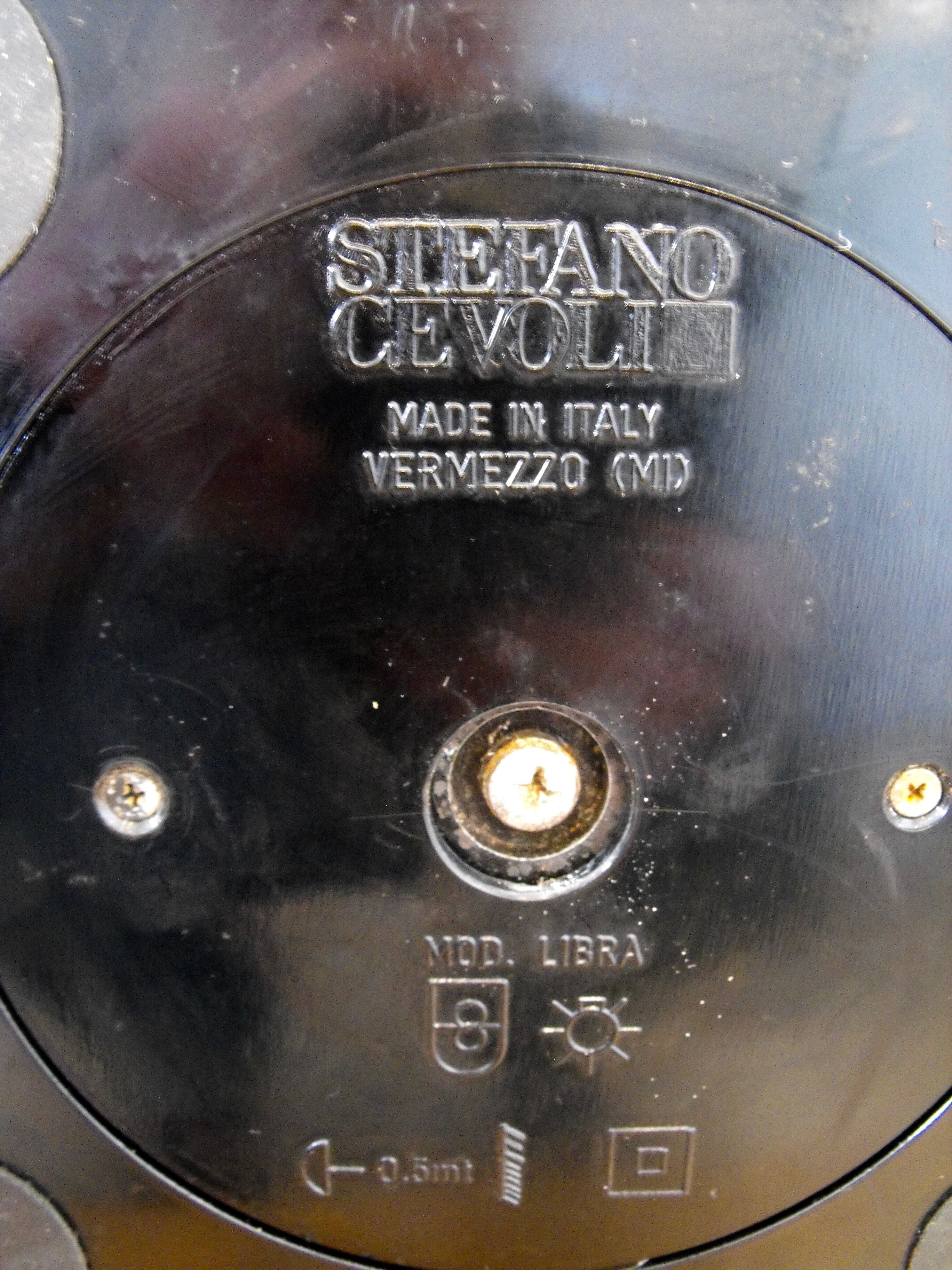 Stéfano Cevoli 80s articulated desk lamp.