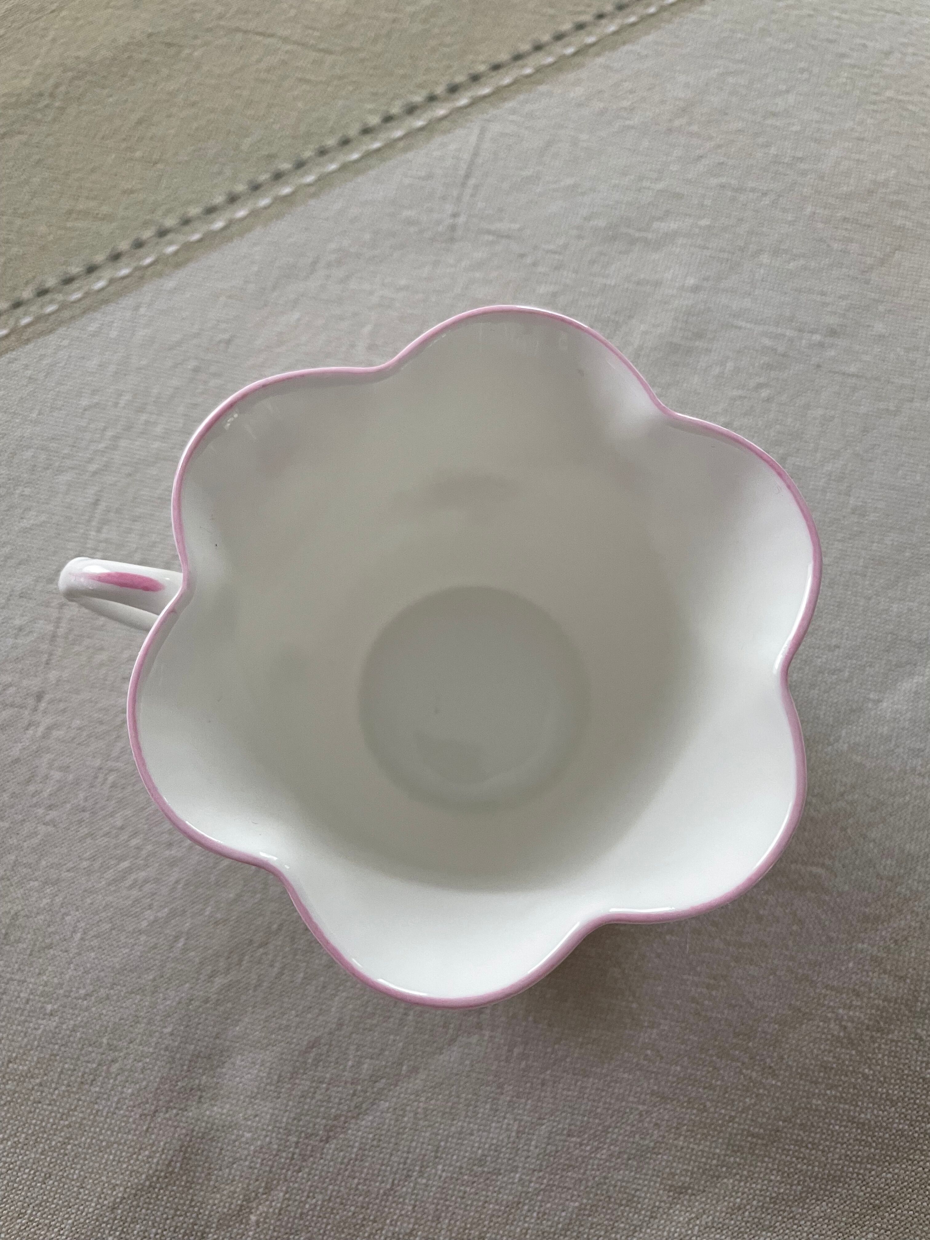 Set of 4 english porcelain tea cups