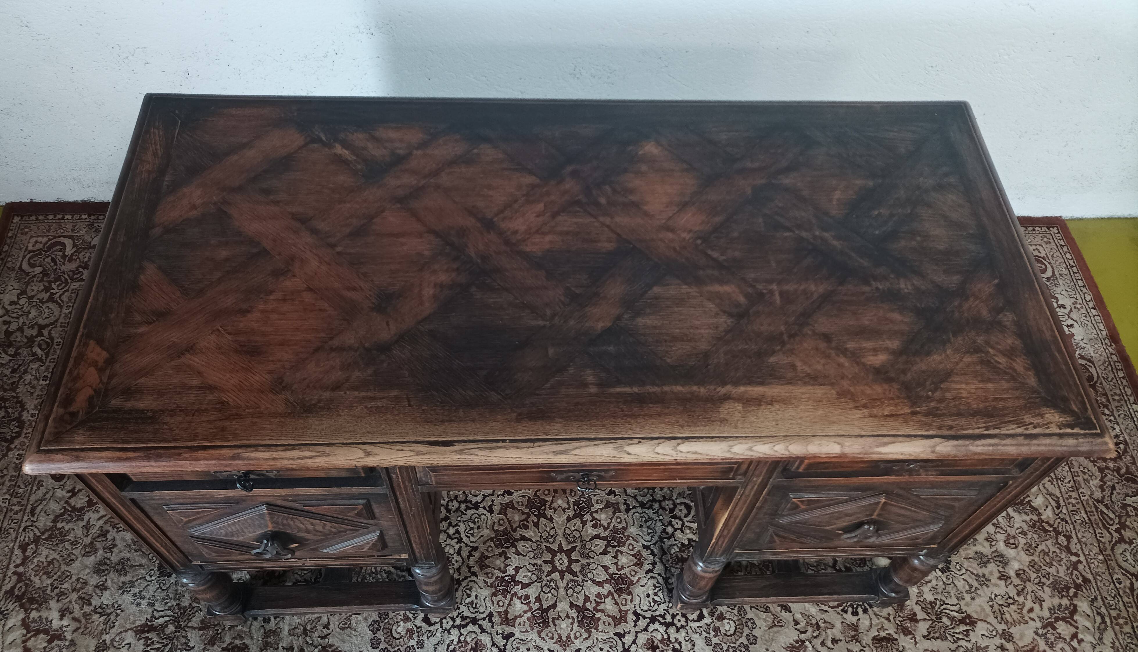 Mazarin Louis XIII style oak desk