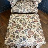 Armchair with pouf, cozy