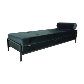 Green velvet daybed Netherlands 1950