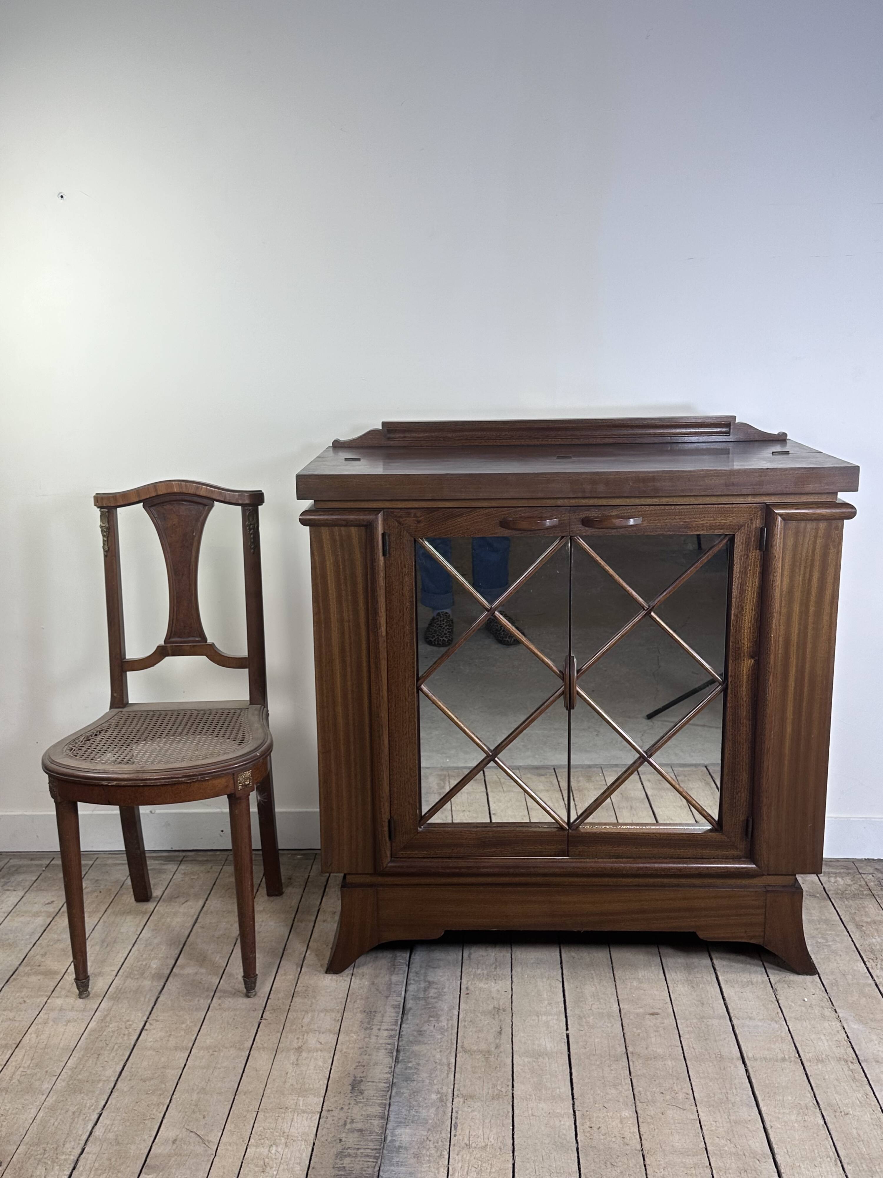 Meuble bar Art Déco en placage d'acajou édition AV, 1930