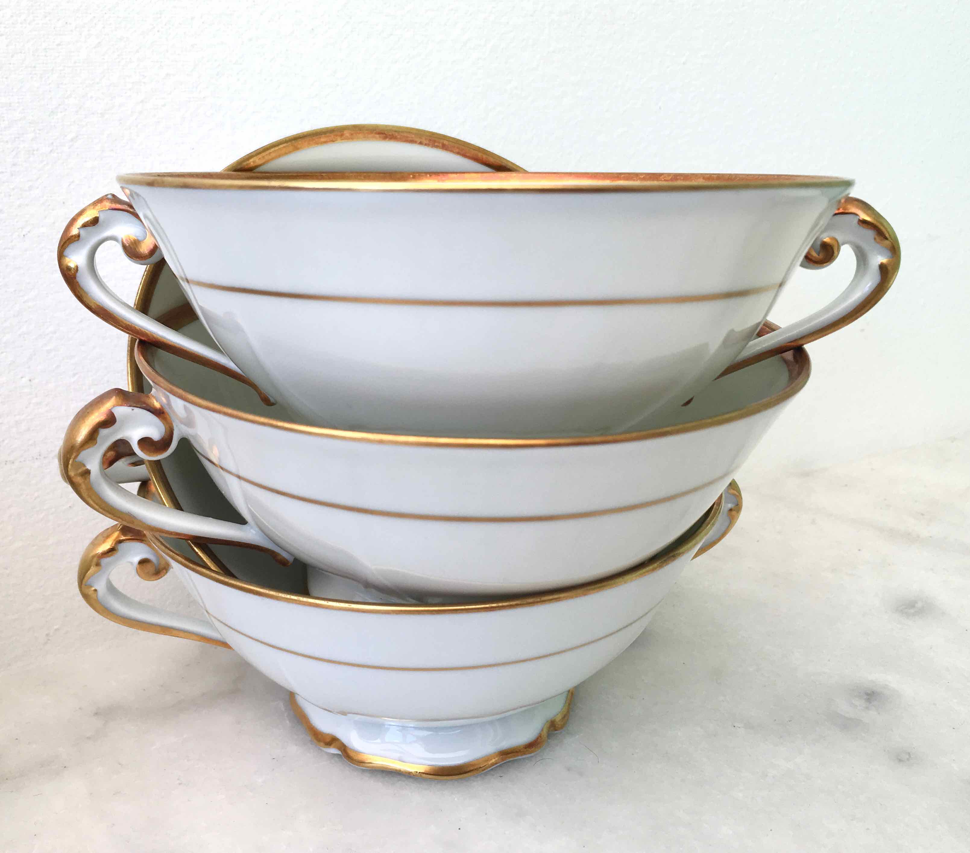 Set of 12 bowls with 2 porcelain handles